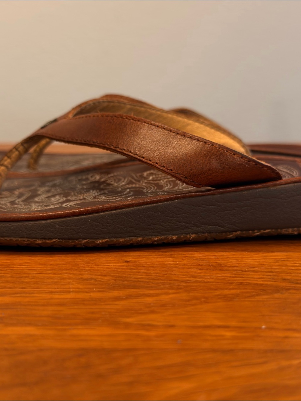 Paniolo by OLUKAI Woman’s Premium Brown Leather Sandals with Embossed Footbed - Picture 4 of 11